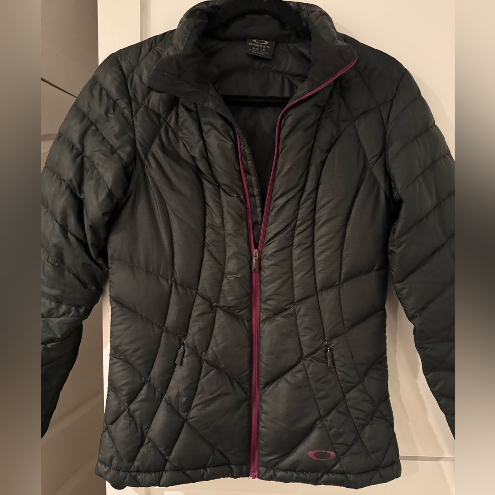 Oakley puffer jacket